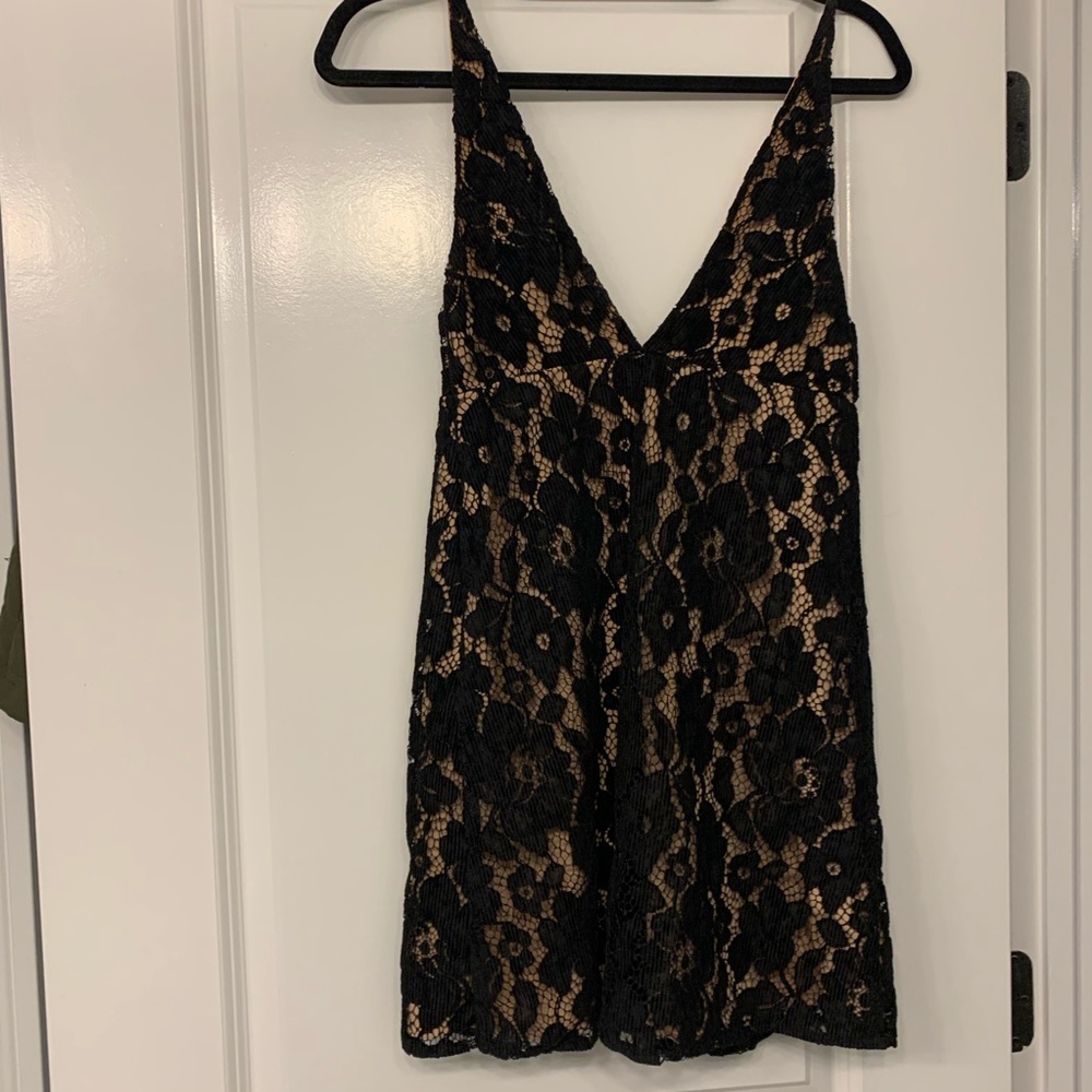 🔥‼️Lace Overlay Velvet Dress‼️🔥